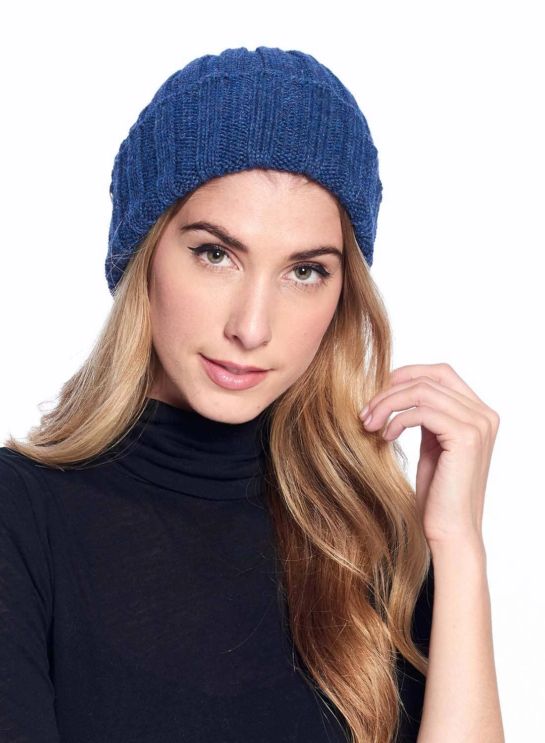 Cozy Alpaca Azul Beanie: Accordion Inspired Warmth! Snuggle Up in Style This Winter